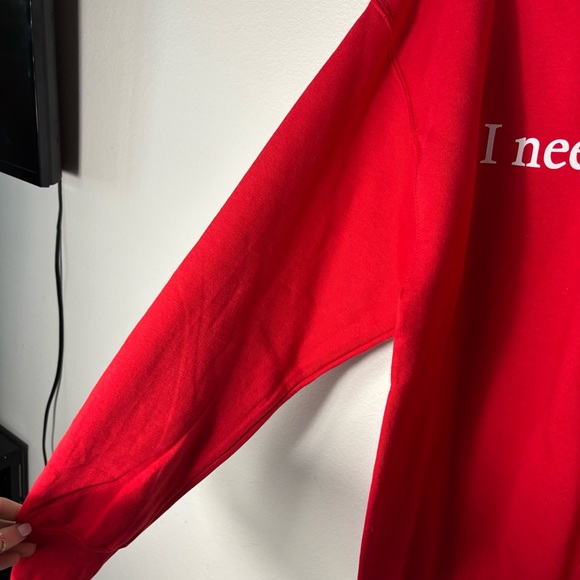 Gildan Women’s Red “I need a Diet Coke” Crewneck Sweater size Large - Picture 5 of 7